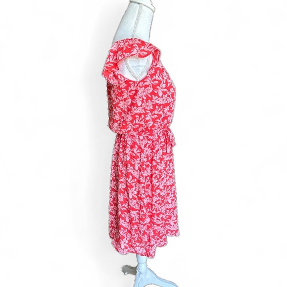 Kaileigh Rebecca Floral Dress with Flutter Sleeves Coral Size XSP - Picture 2 of 4